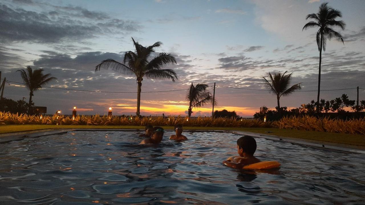 Calypso Sunset Hotel Iranawila Buitenkant foto