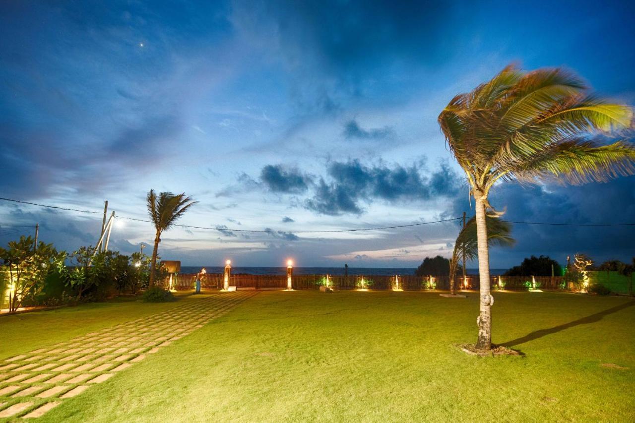 Calypso Sunset Hotel Iranawila Buitenkant foto